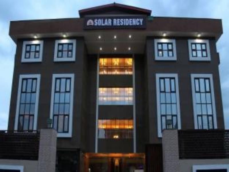 Palette - Solar Residency Hotel Srinagar  Bagian luar foto